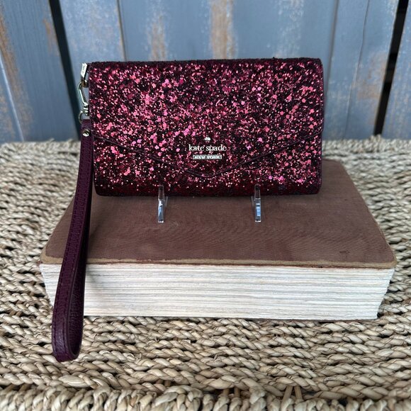 Kate Spade Laurel Way Glitter iPhone Wristlet Deep Plum NWOT - Picture 1 of 15